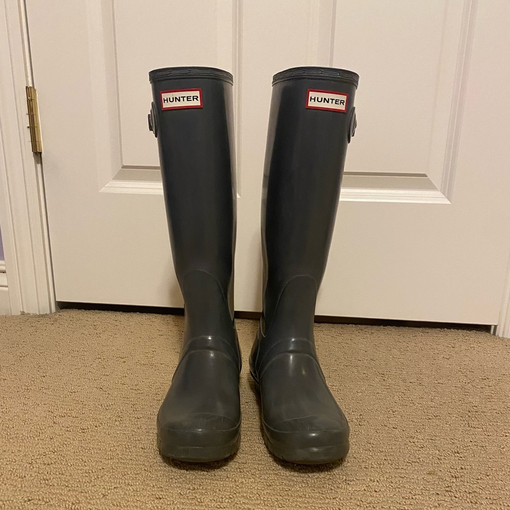 Tall Hunter dark gray rain boots